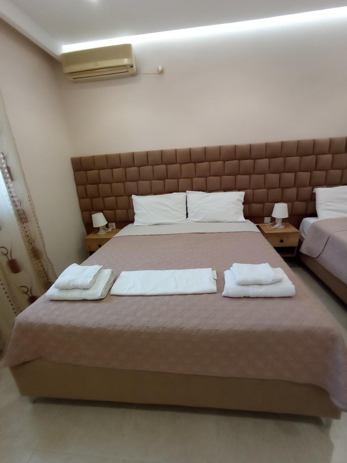 Achilles Apartments Sarandë Exterior foto