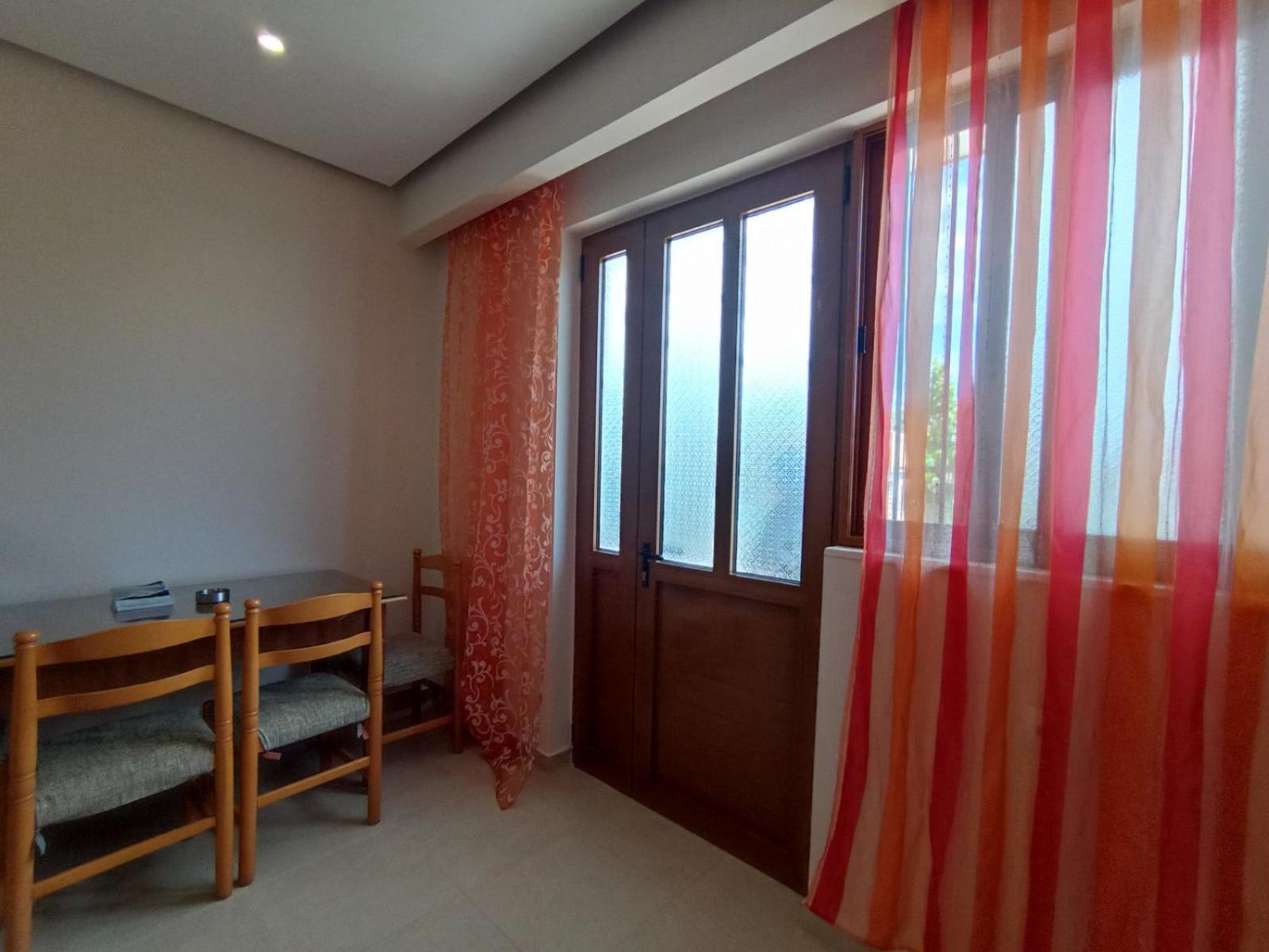 Achilles Apartments Sarandë Zimmer foto